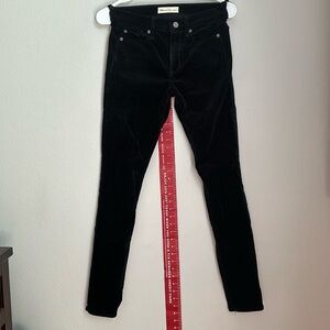 Gap. 1969. Black velvet. true skinny. Size 26L